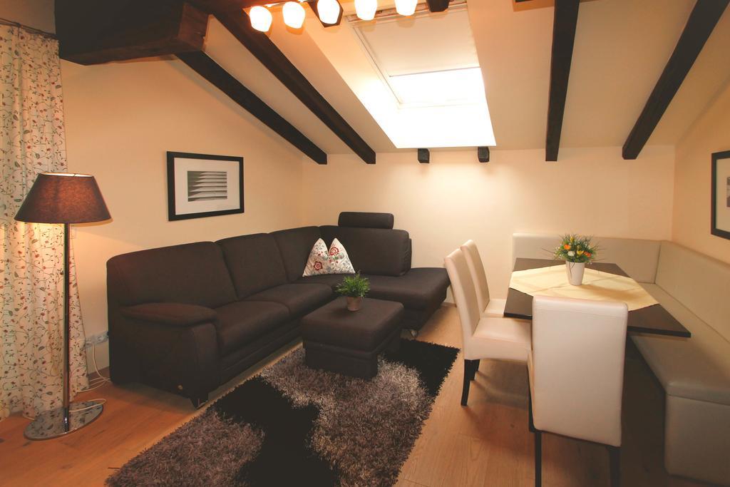 Alpenlandhaus Menardi Seefeld in Tirol Chambre photo