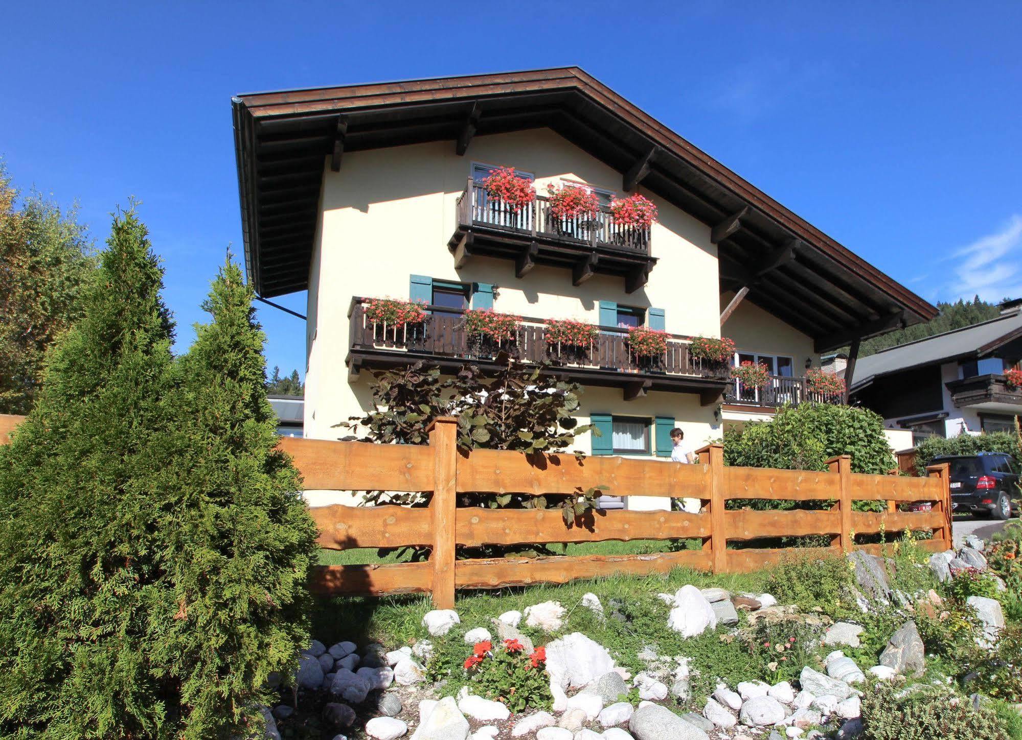 Alpenlandhaus Menardi Seefeld in Tirol Extérieur photo